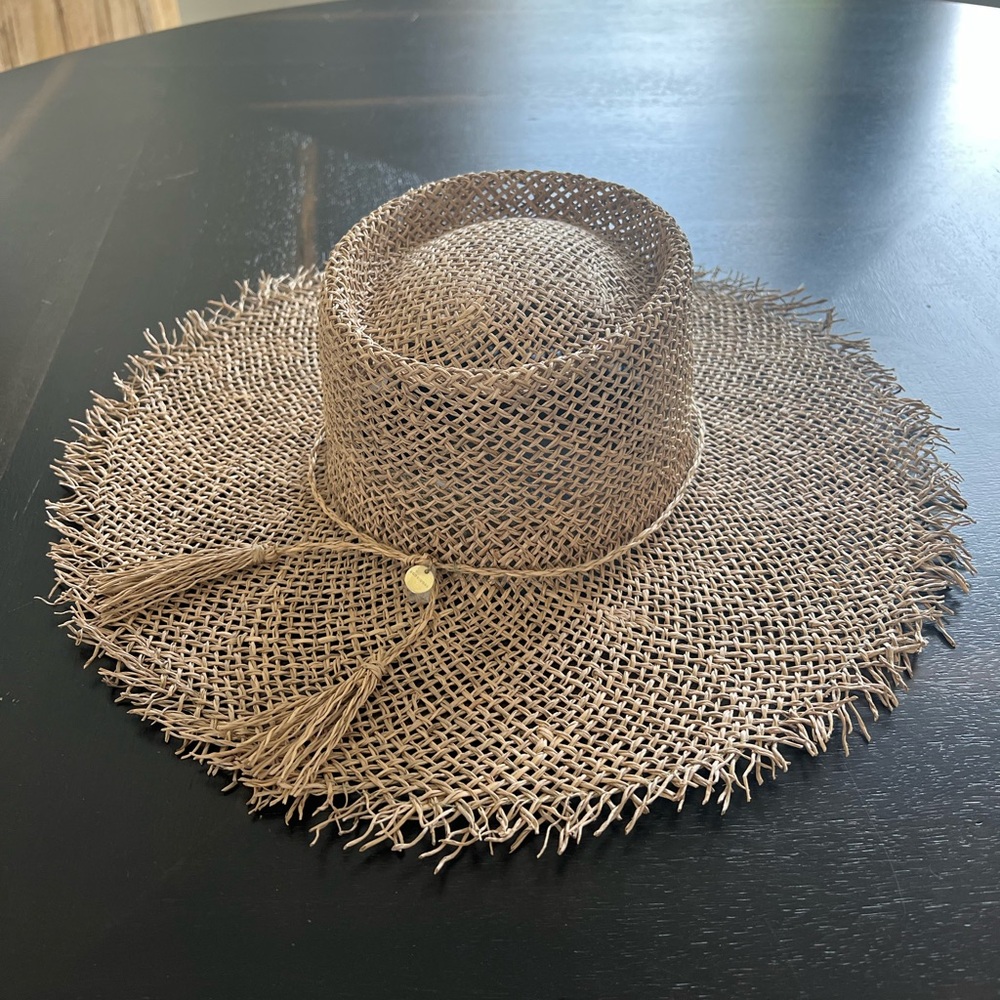 Kooringal Women's Wide Brim - Tigerlily - New without tags